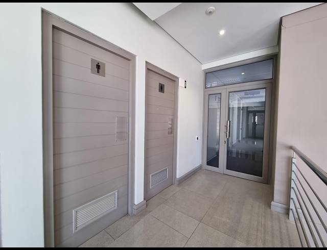 98M² OFFICE TO LET IN CENTURY CITY